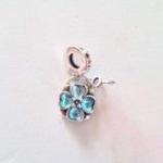 Charm Trébol Candado Tornasol