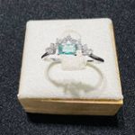 Anillo Piedra Verde Facetada Con Zirconias