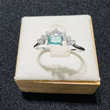 Anillo Piedra Verde Facetada Con Zirconias